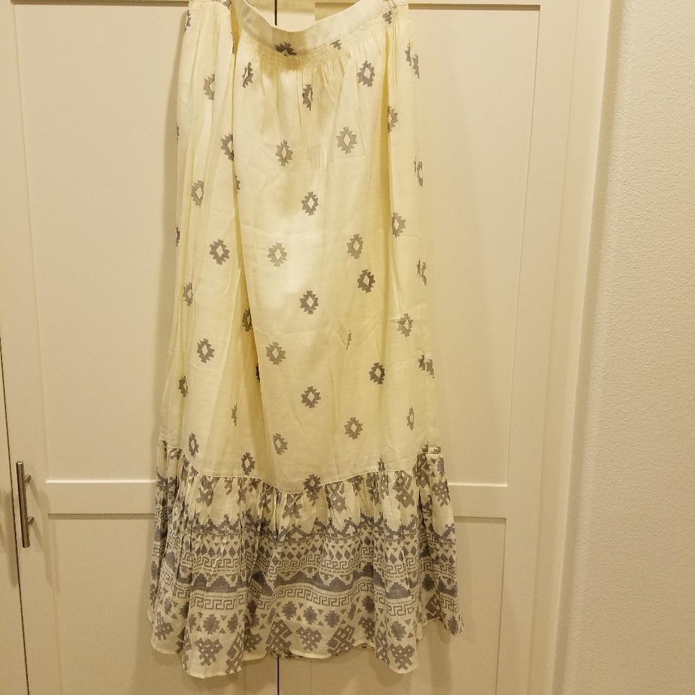 Long skirt